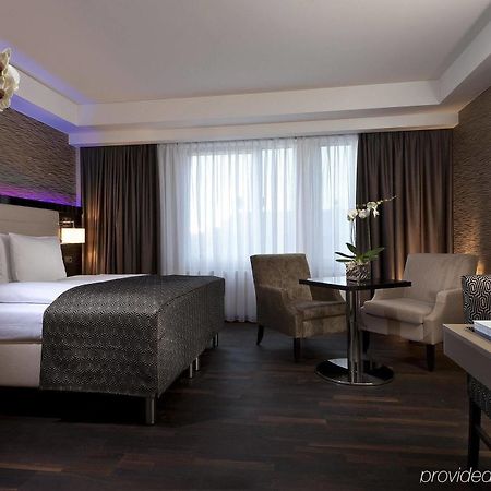 Hotel Palace Berlín Habitación foto A room at the hotel