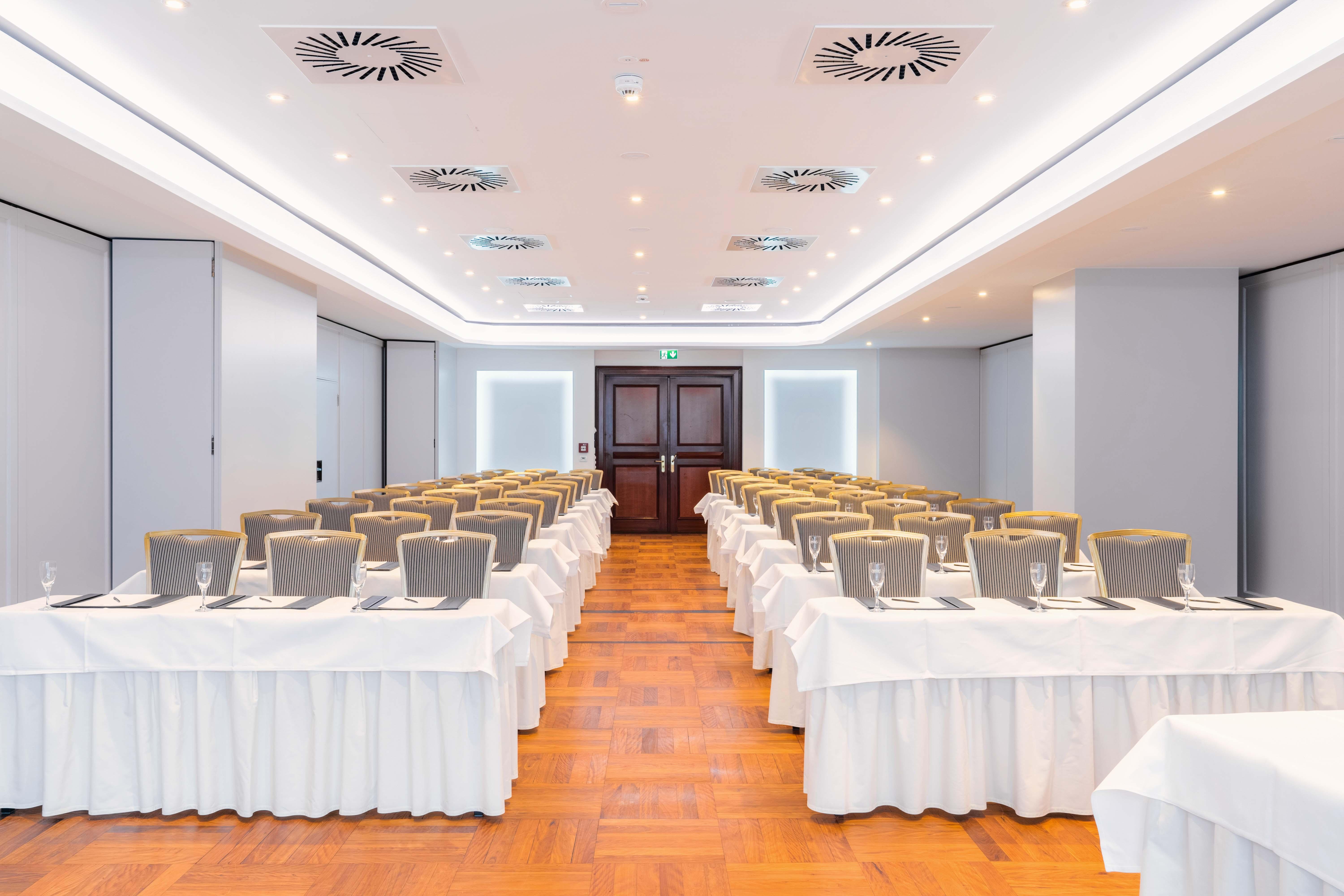 Hotel Palace Berlín Exterior foto Meeting room