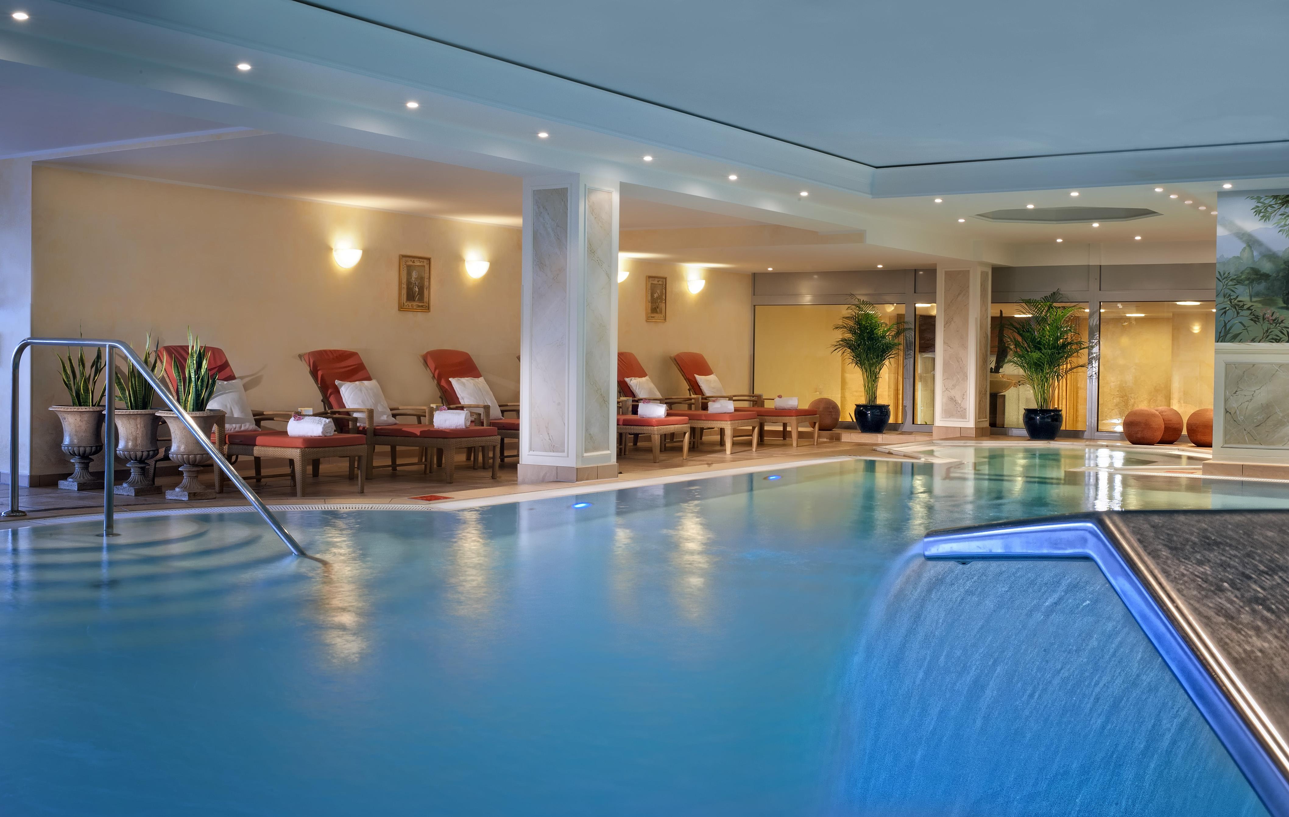 Hotel Palace Berlín Facilidades foto The swimming pool at the hotel