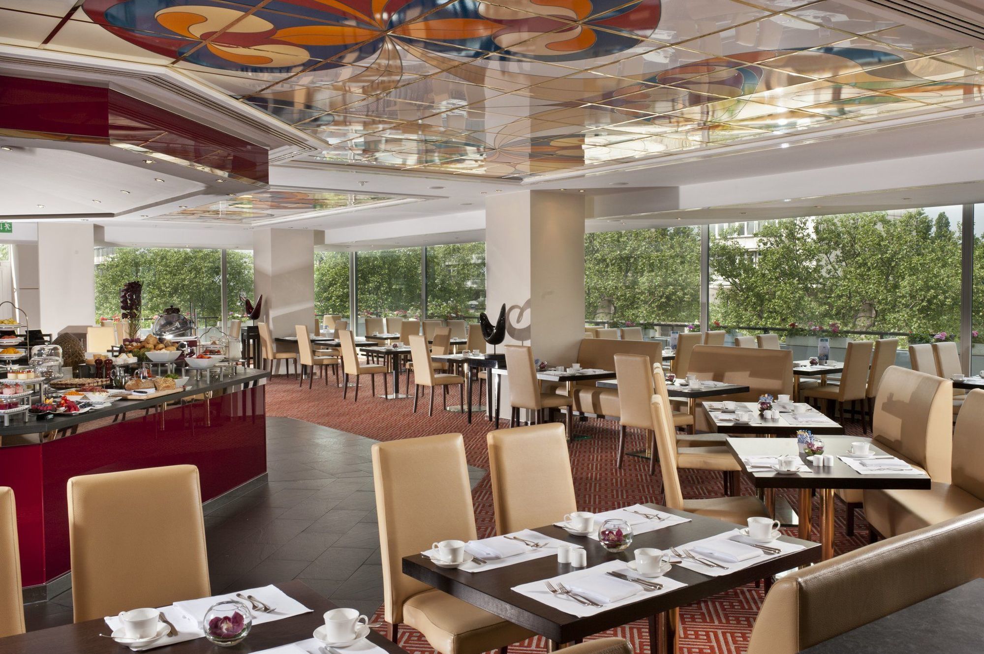 Hotel Palace Berlín Restaurante foto The restaurant
